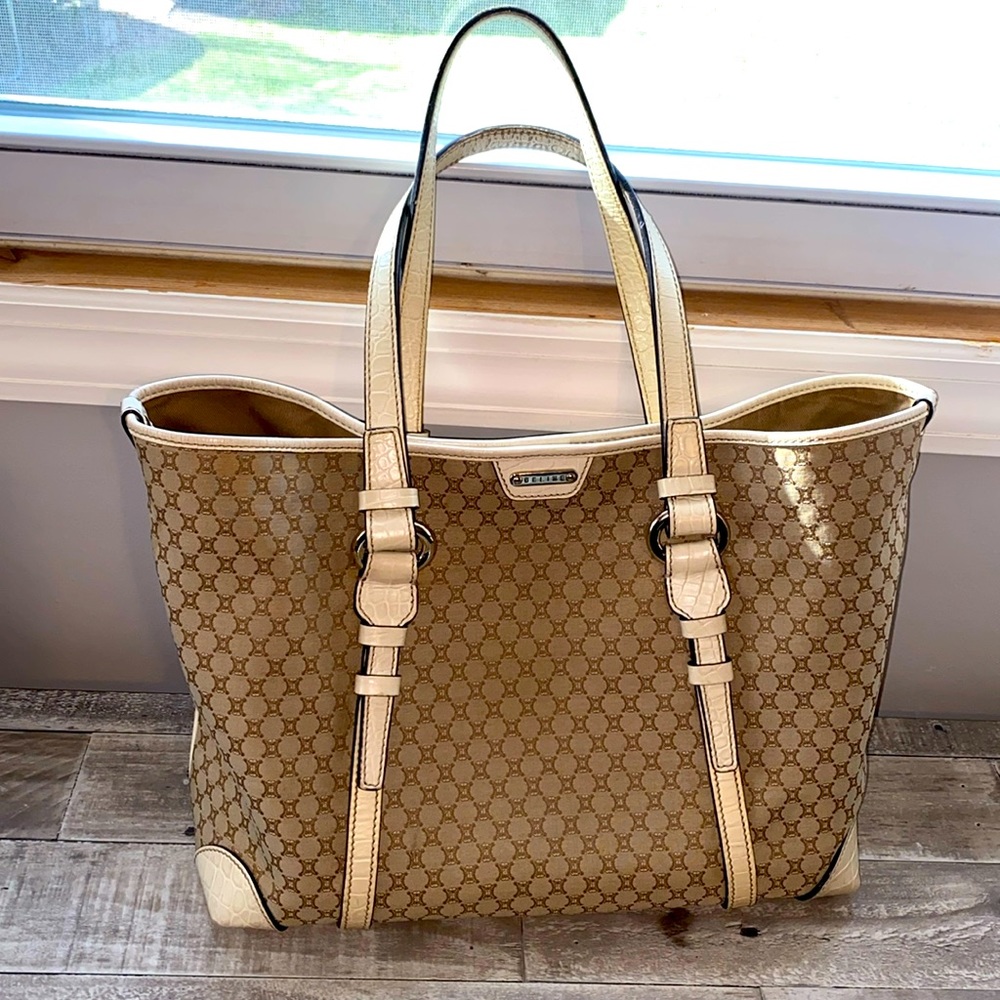 Celine Tote ✨